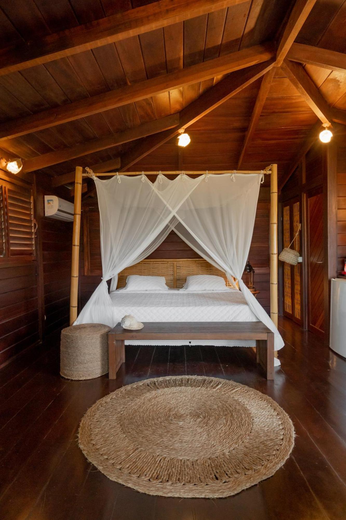 Mango Hotel